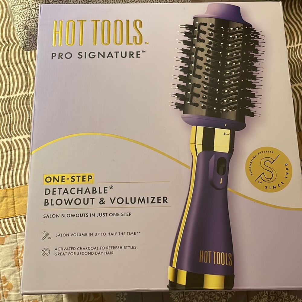 NIB Hot Tools pro signature one-step detachable blowout and volumizer